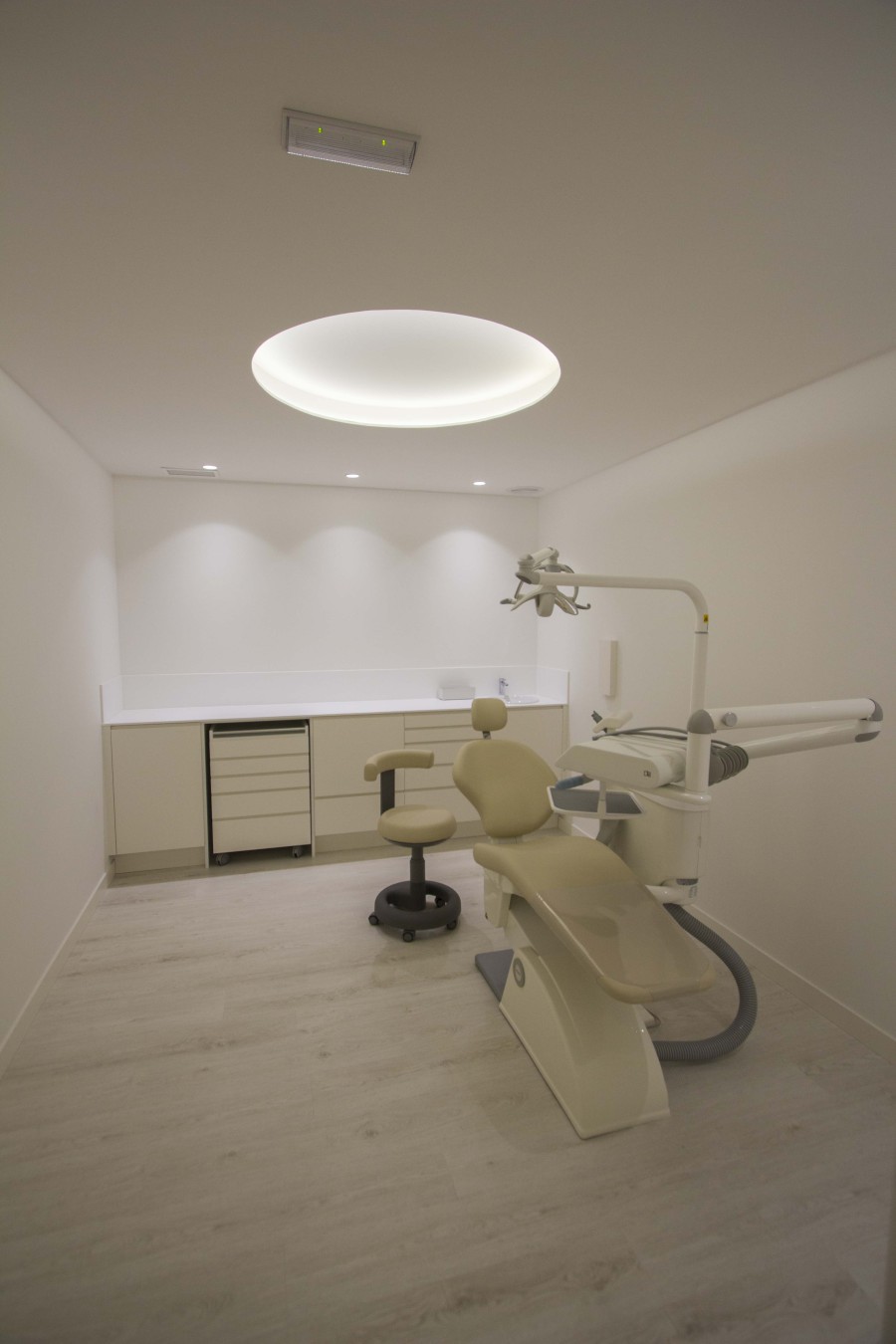 clínica dental SOMRIURE 18_arquitecto Alicante_ María Jesús Mora